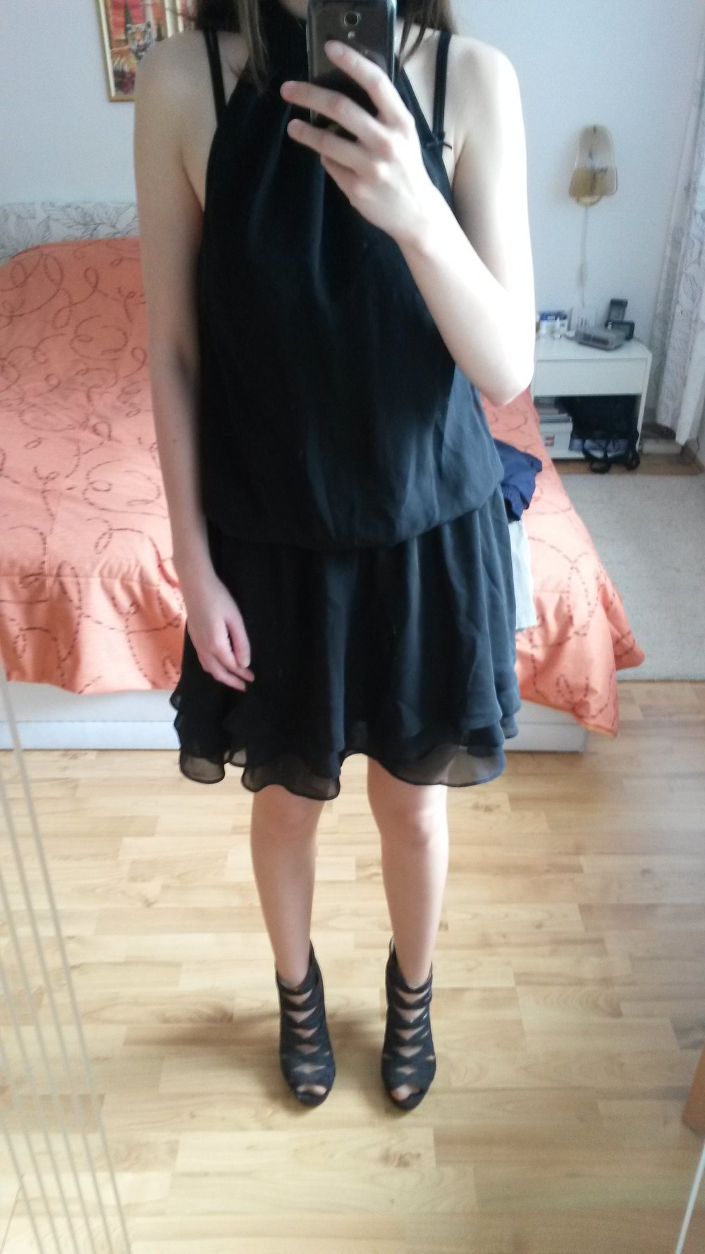 Schwarzes Neckholder Kleid Gr. 36