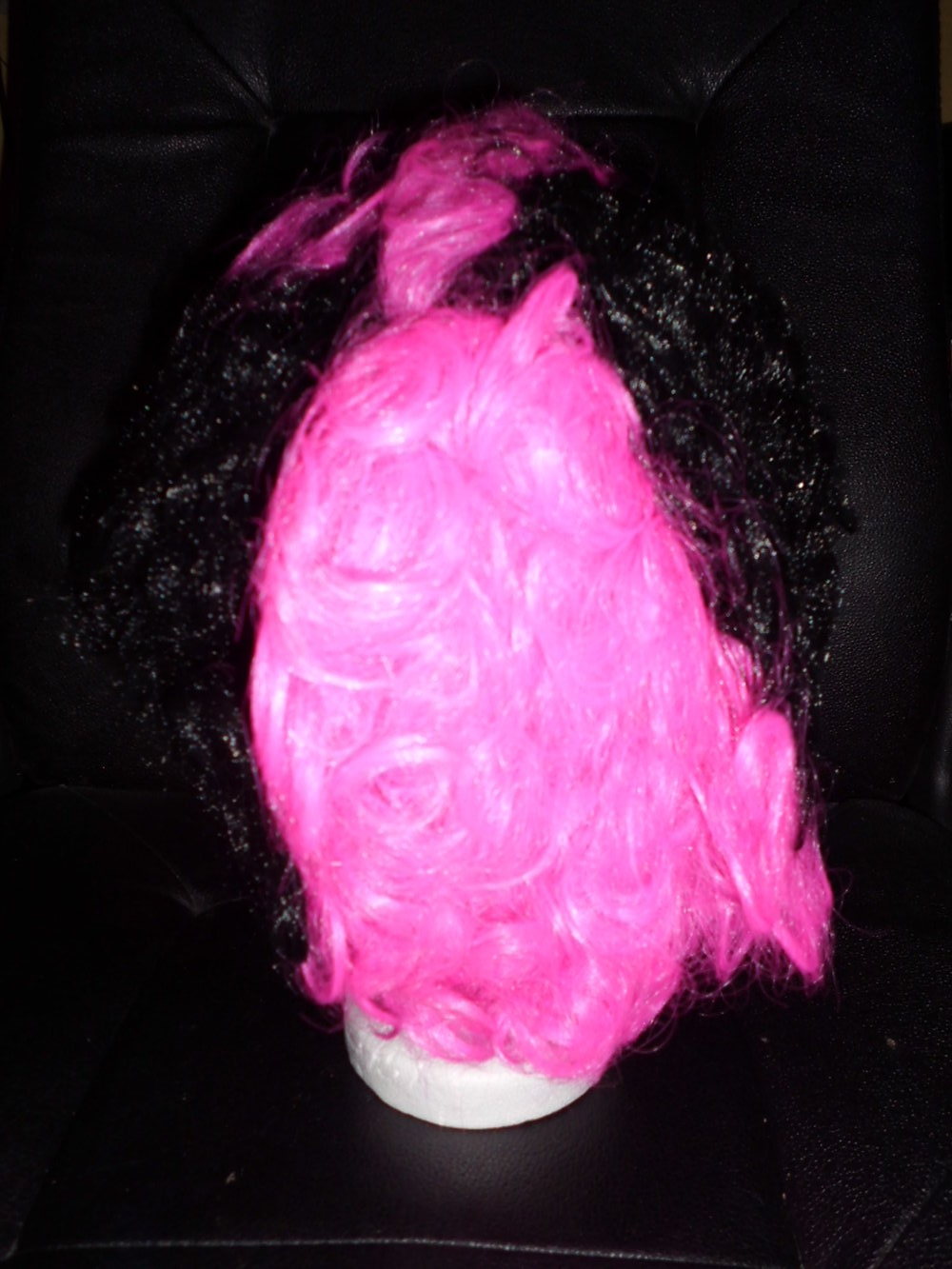 Lustige rosa Karnevalsperücke