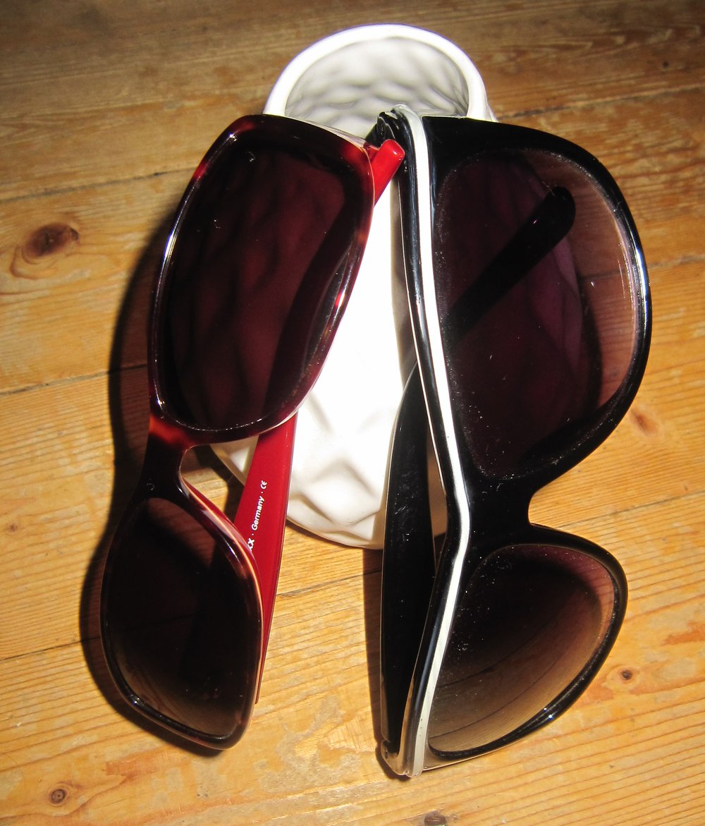Mexx Sonnenbrille Markenbrille Mod. 6025-300 und No-Name Sonnenbrille