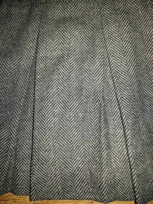 Rock mit Gürtel von Review