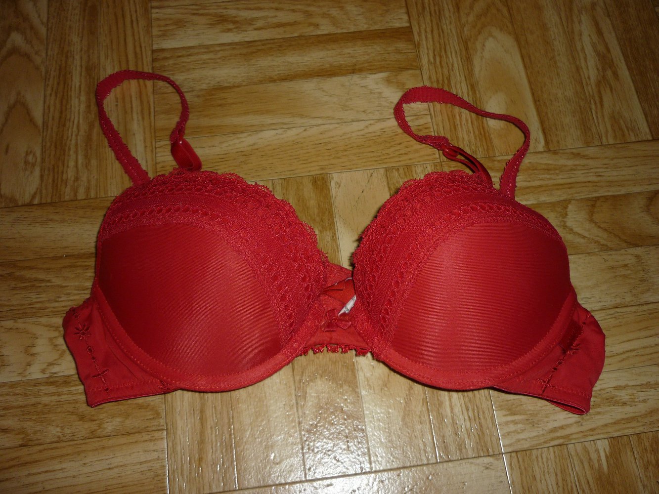 Esprit Push-up BH Dessous Spitze rot Größe 70 A 