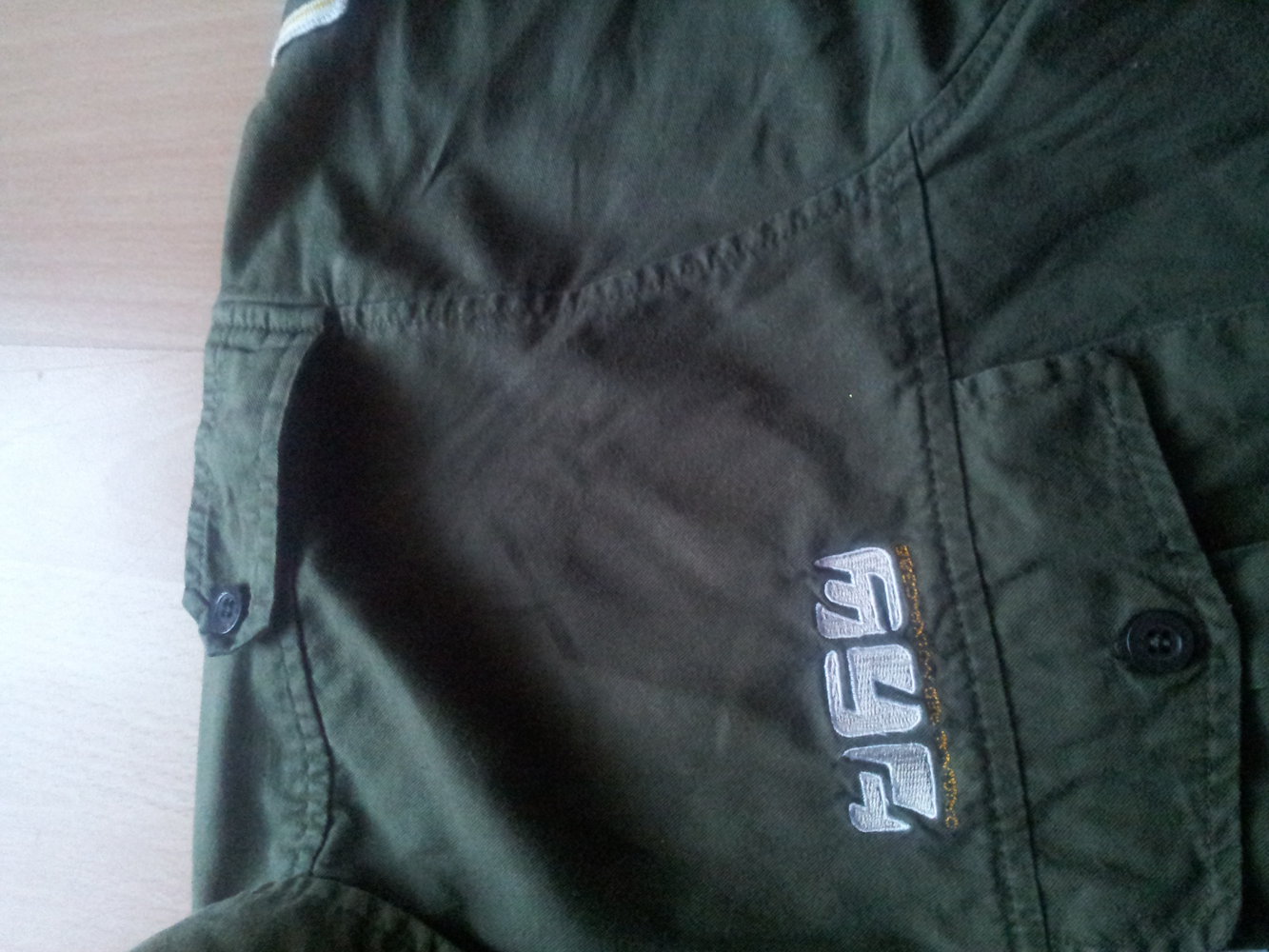 Hemd oliv grün khaki Gr. 188 M kurze Ärmel 