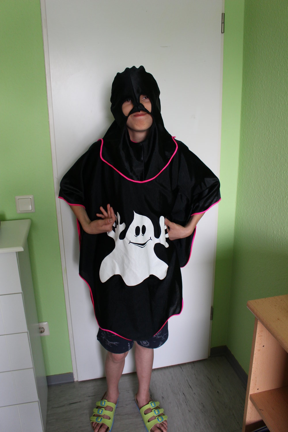 205. Karnevalskostüm Geist, Gr. 104