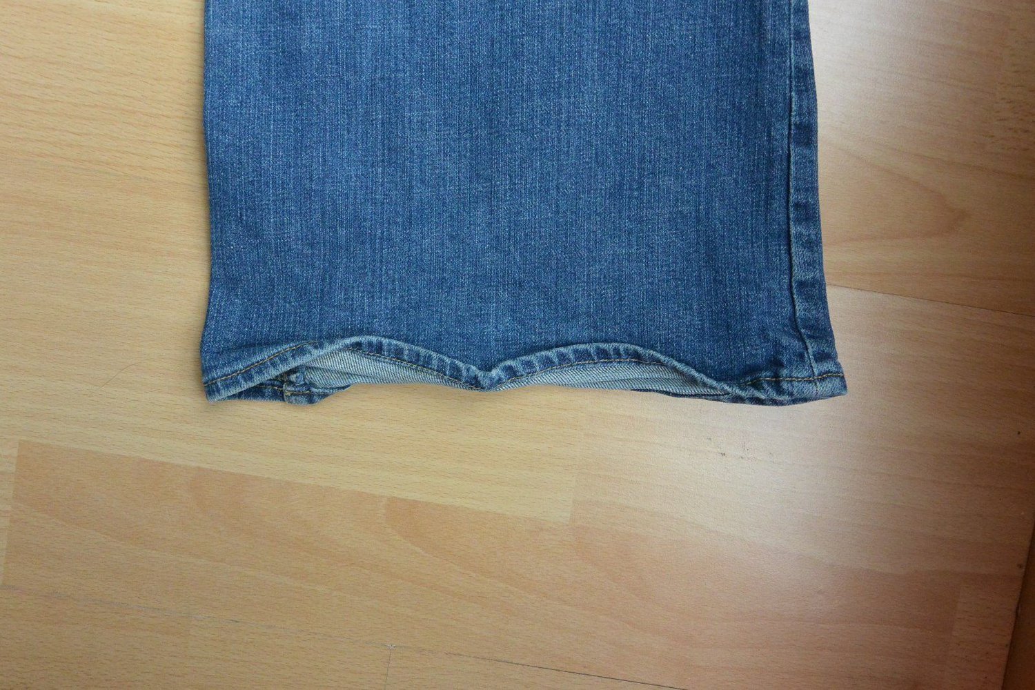 Schöne Schlaghose von H&M Fit Flary, W30, Damen