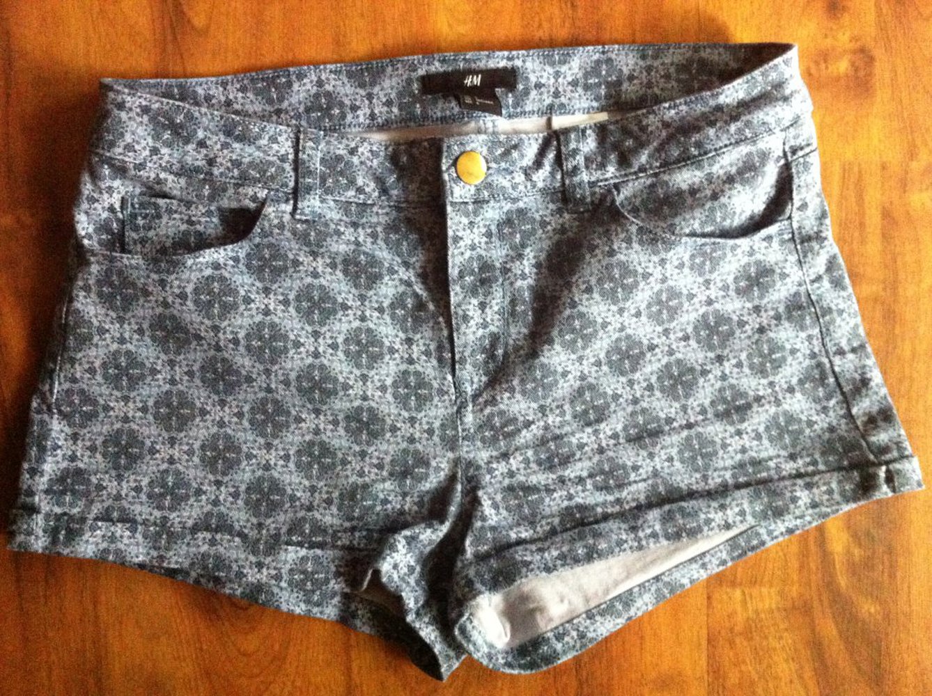 Hellblaue Shorts/ Hotpants