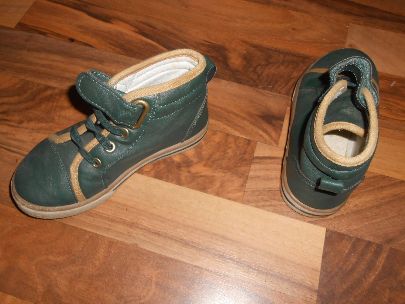 Sneakers grün 26 Turnschuhe