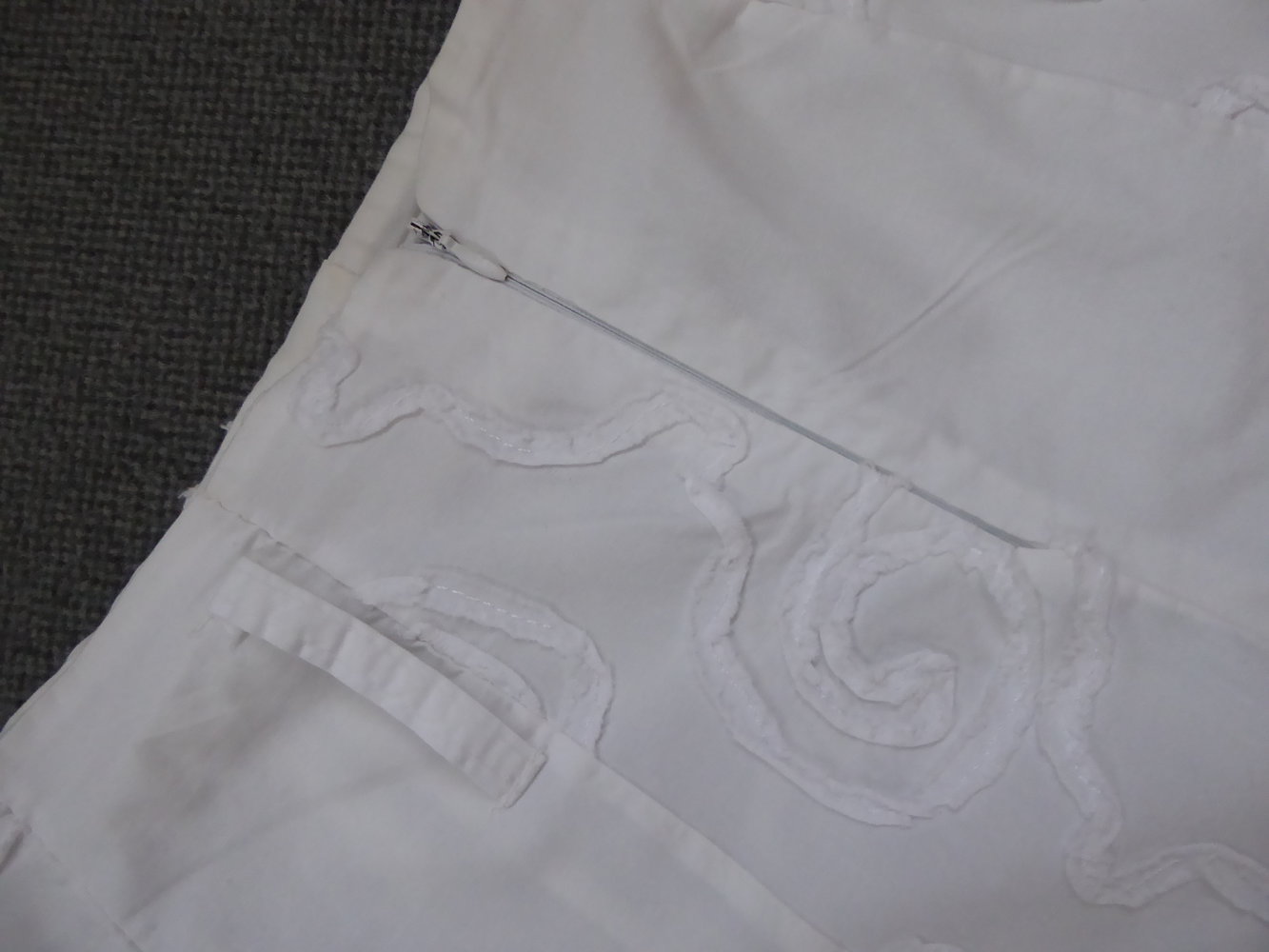 Weißer Sommerrock aus Baumwolle