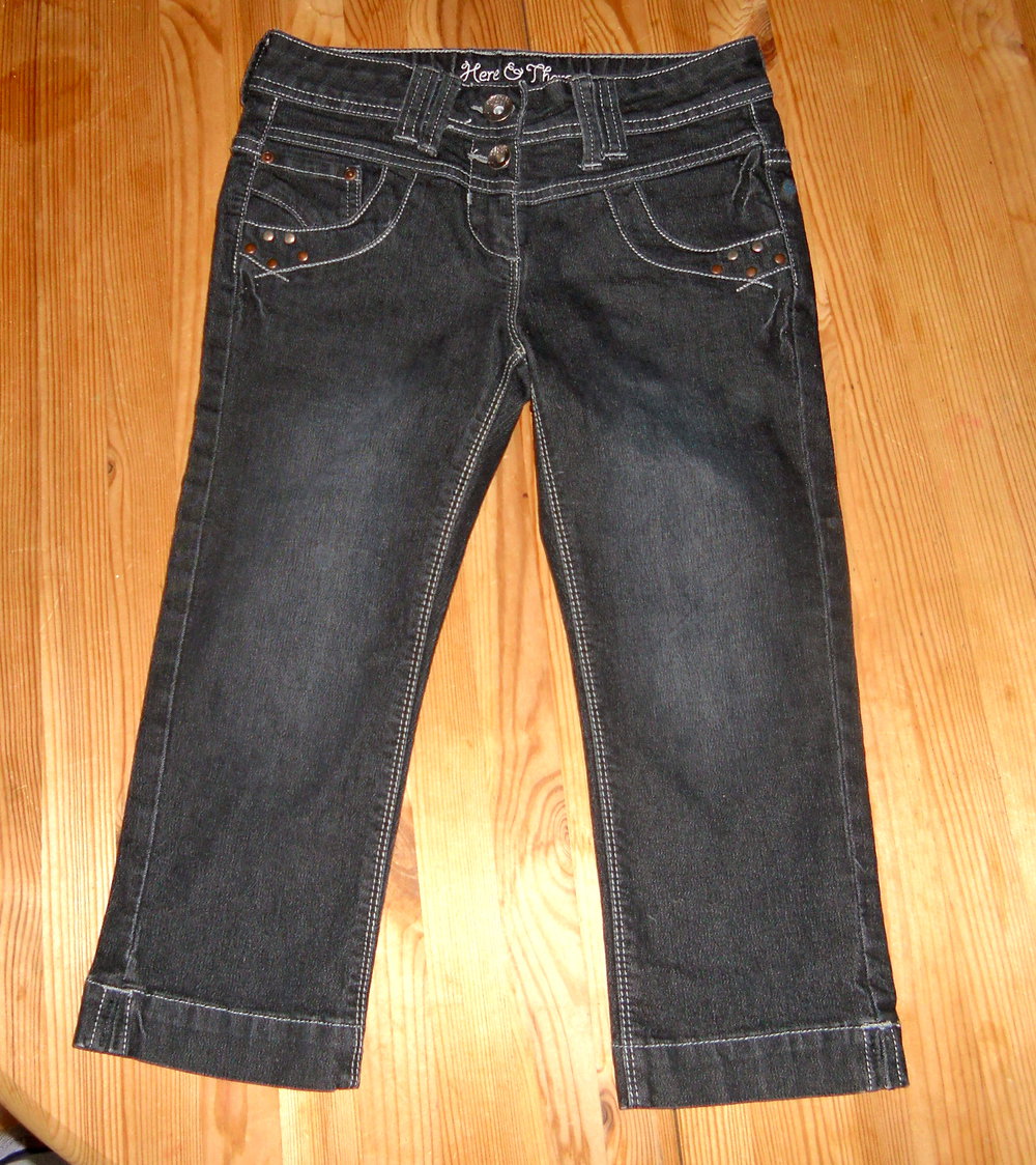 Here&There- schöne ,kürzere Jeans Gr.152  