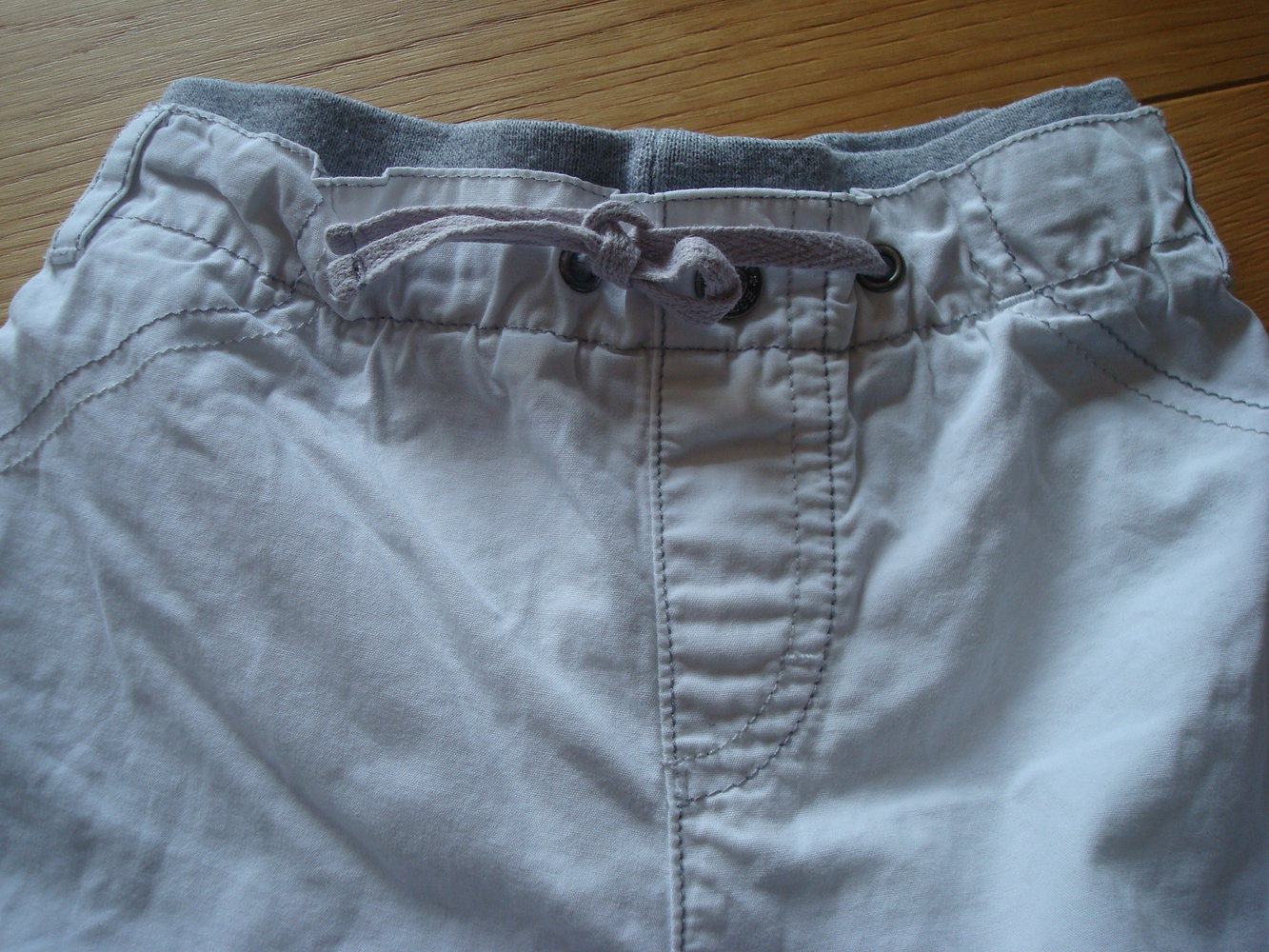 schicke Sommerhose Gr. 80