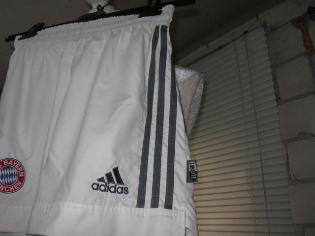 *** Sportshorts ~ Adidas ~ Bayern München ***