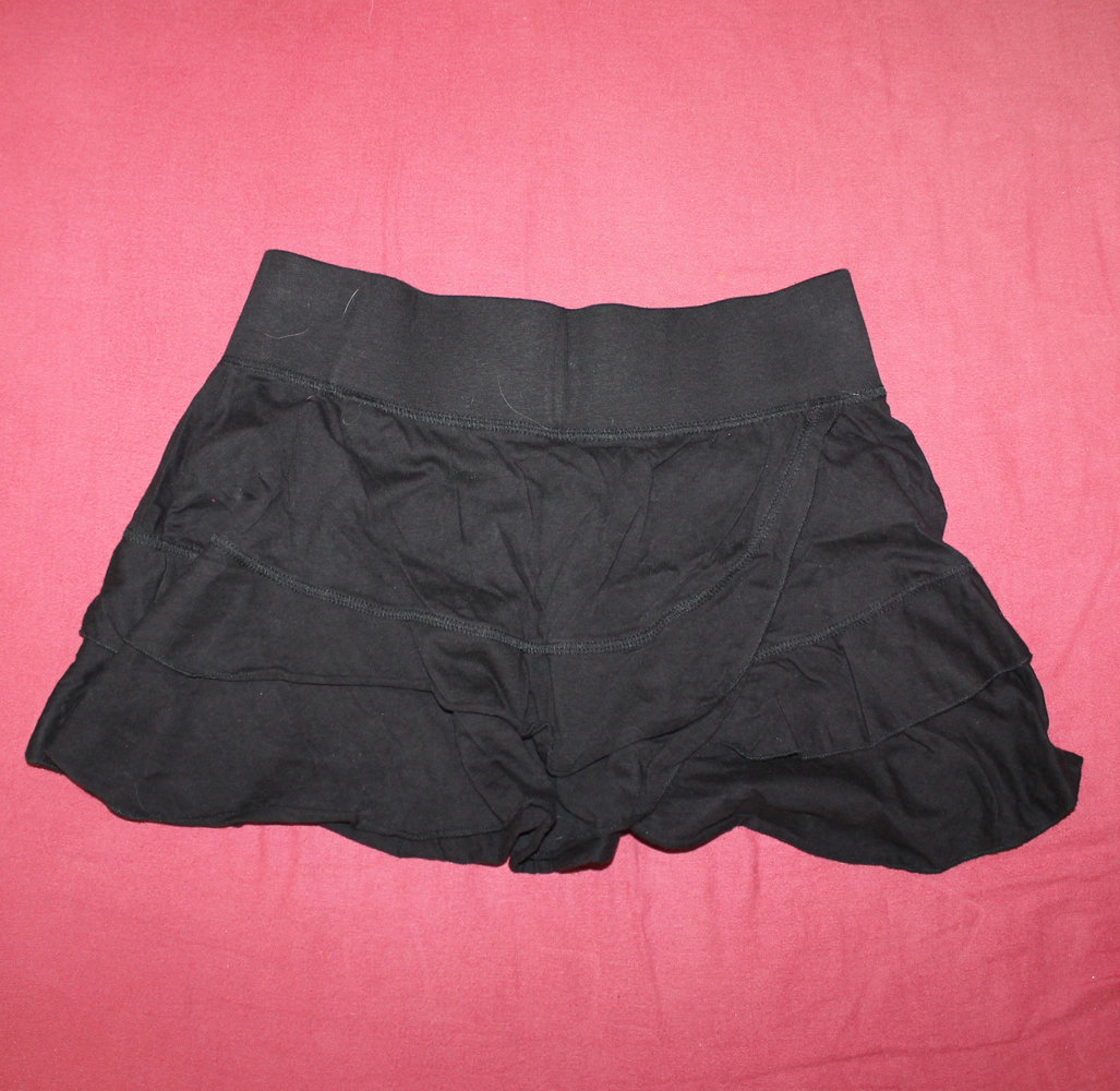 süßer Minirock in Lagenoptik