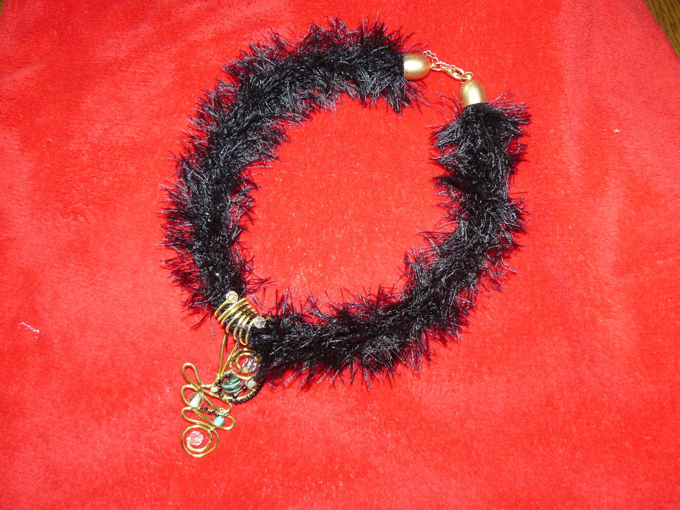 Kette oder Halsband mit ausgefallenem Anhänger