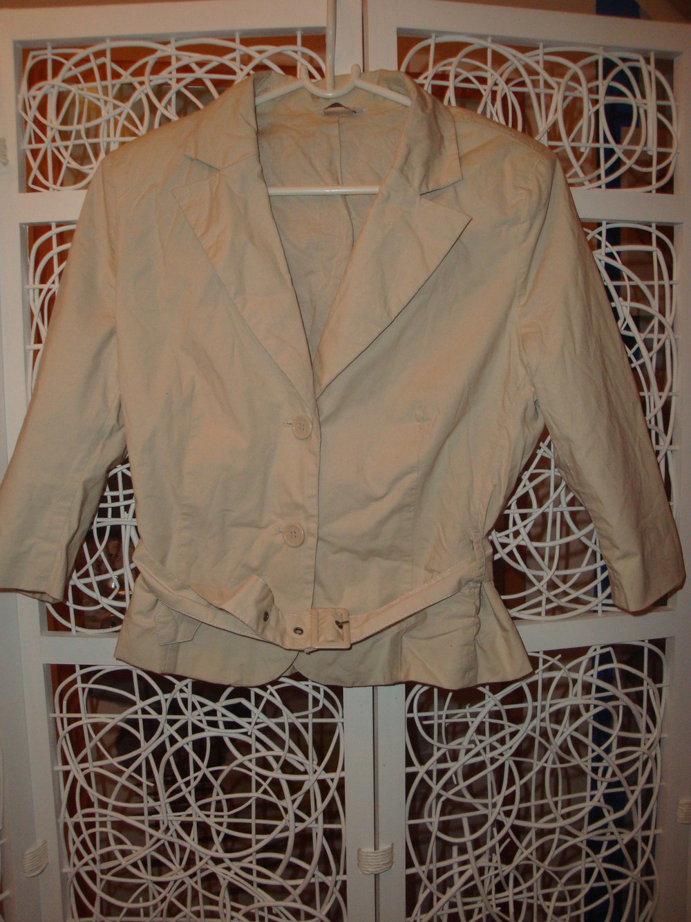 Blazer beige mit Gürtel