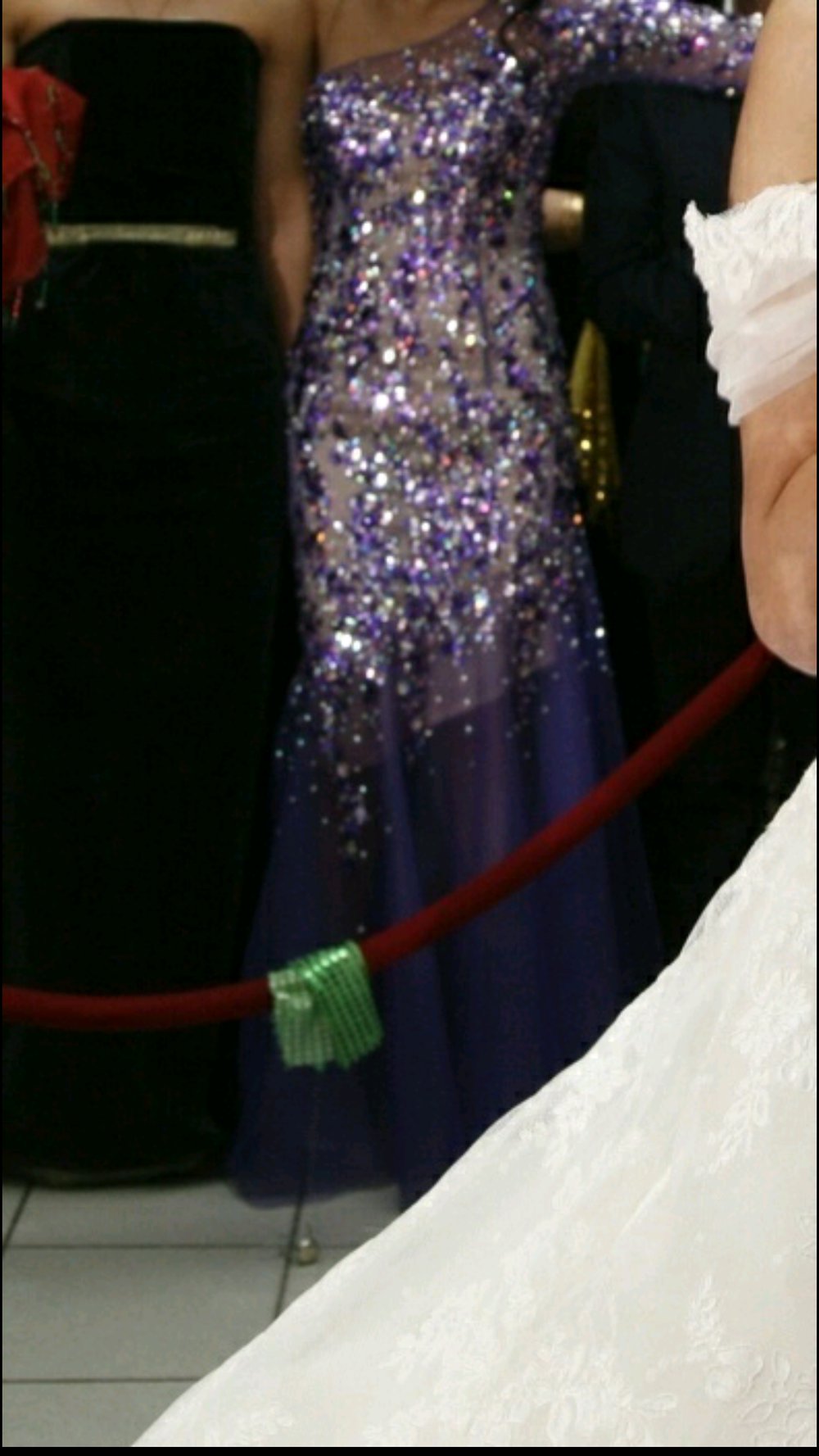 Funkelndes Abendkleid von Jovani Alyce Swarovski Steine