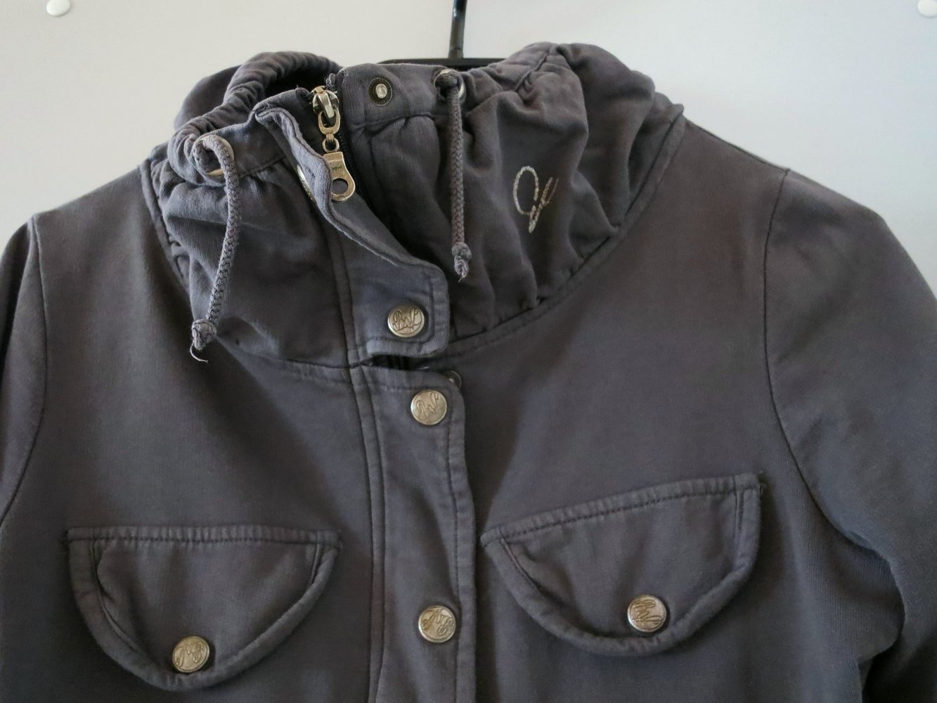 Reißverschluss-Jacke mit gerafftem Kragen, Gr. S