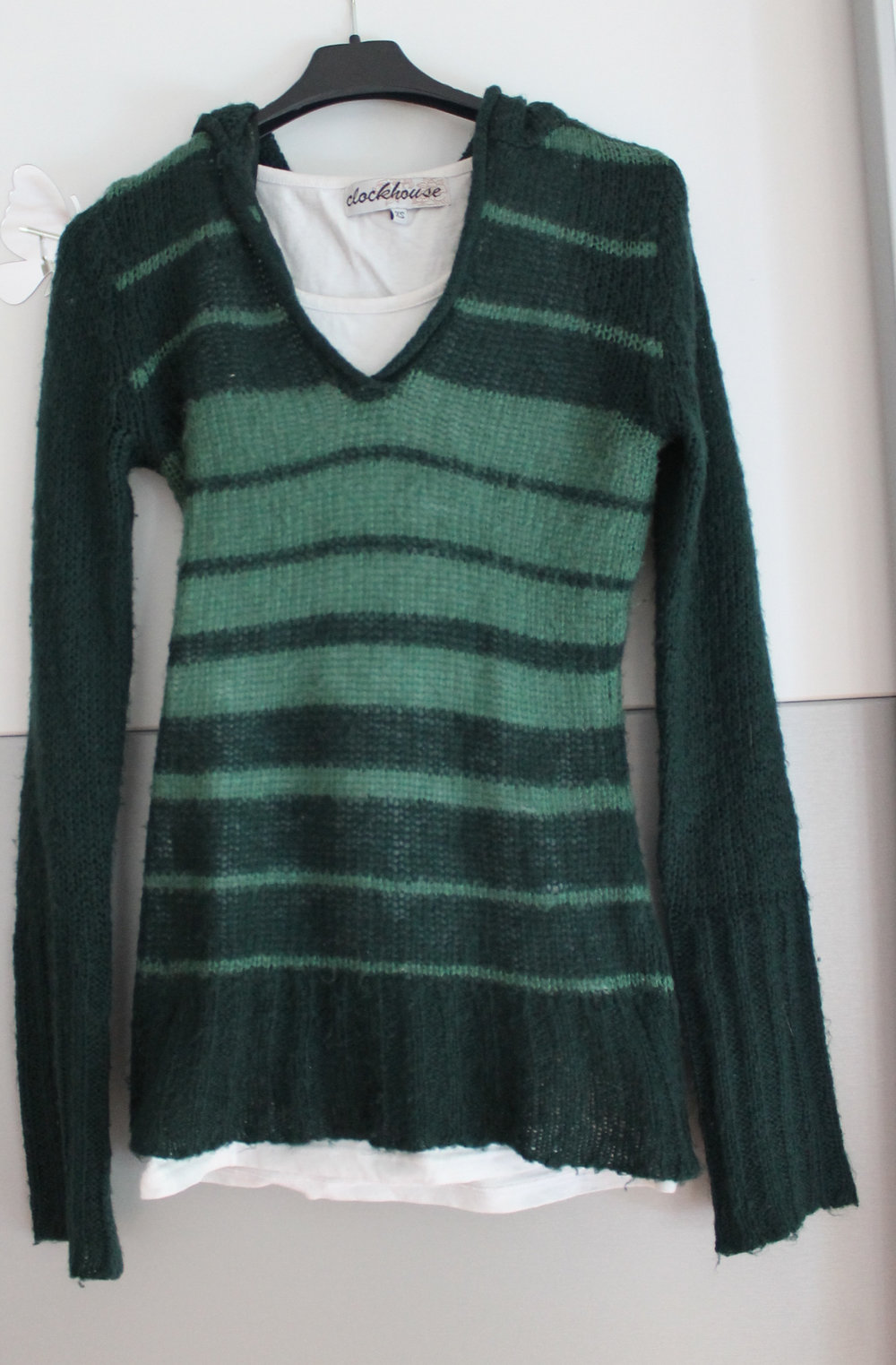 schöner strick - Pulli mit Kapuze in grün