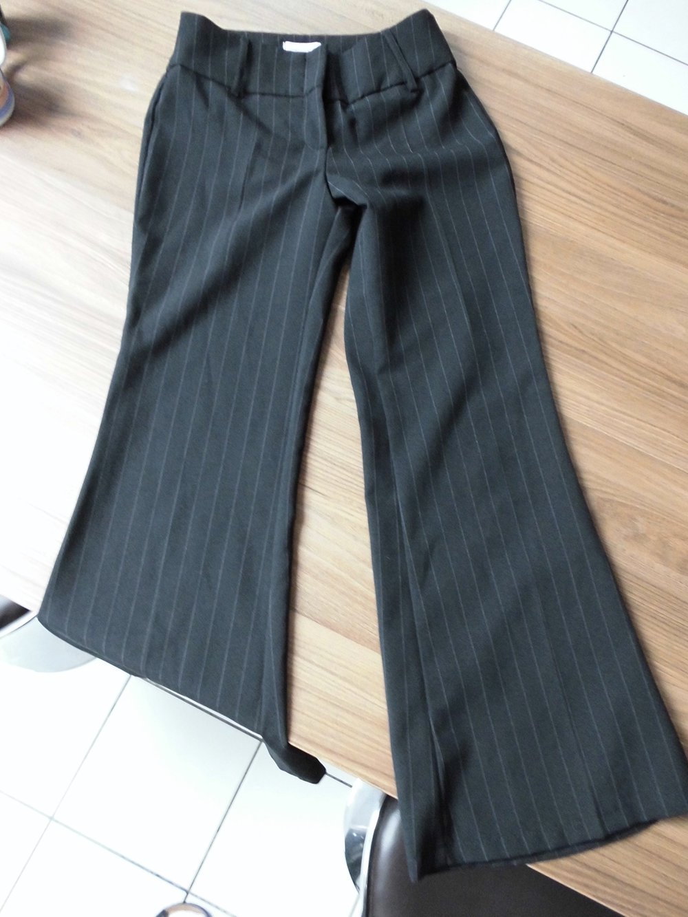 Lieblings-Nadelstreifenanzug (Hose gekürzt)