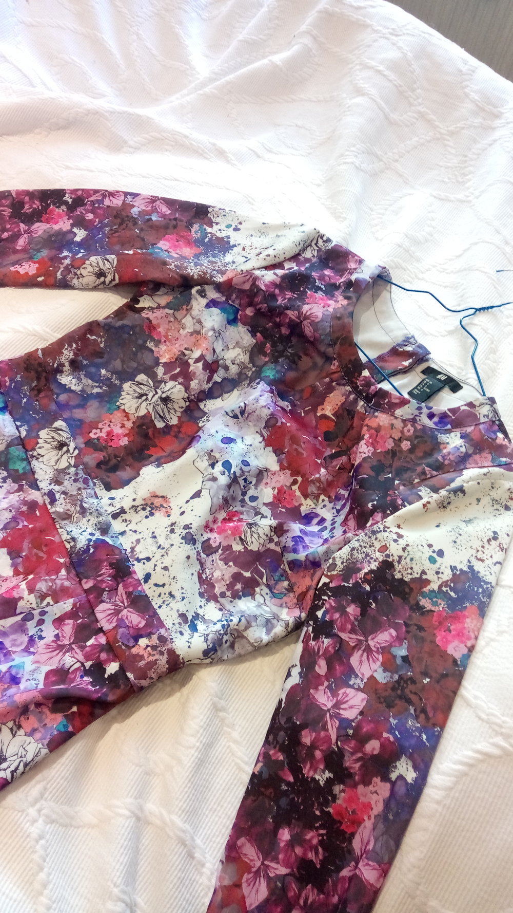 Wunderschönes Etuikleid