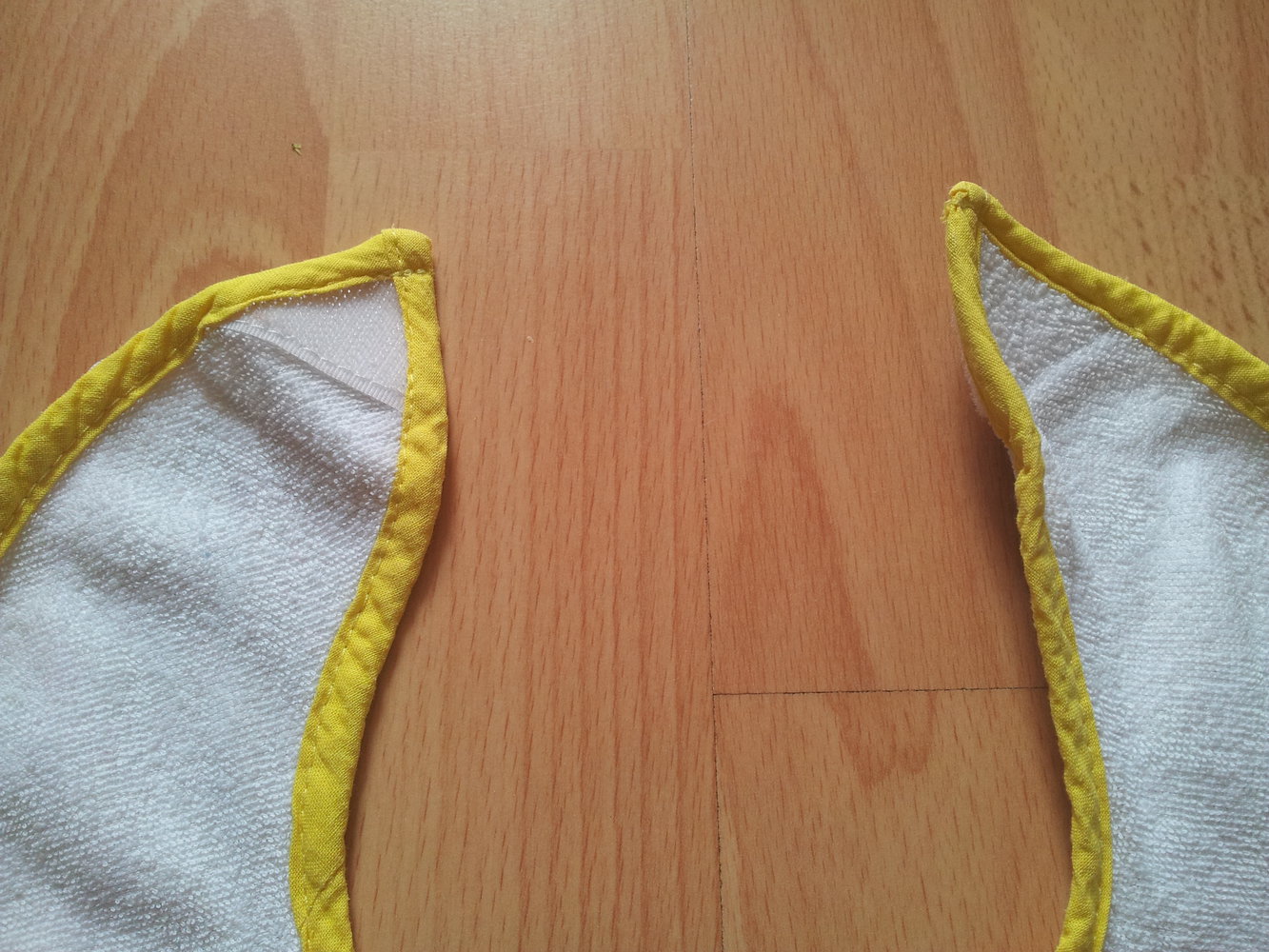 Lätzchen Löwe weiß gelb orange Klettverschluss NEU 