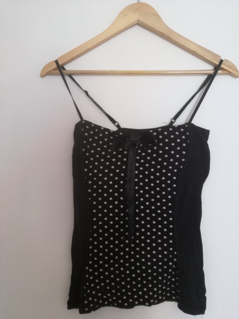 Rockabilly Oberteil schwarz weiß gepunktet mit Schleife