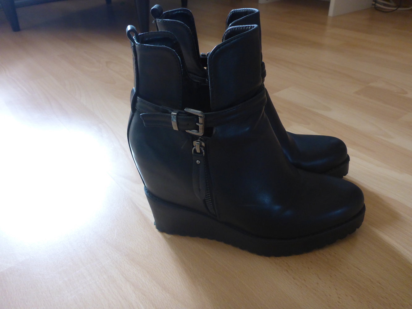 Stiefeletten schwarz Gr. 40