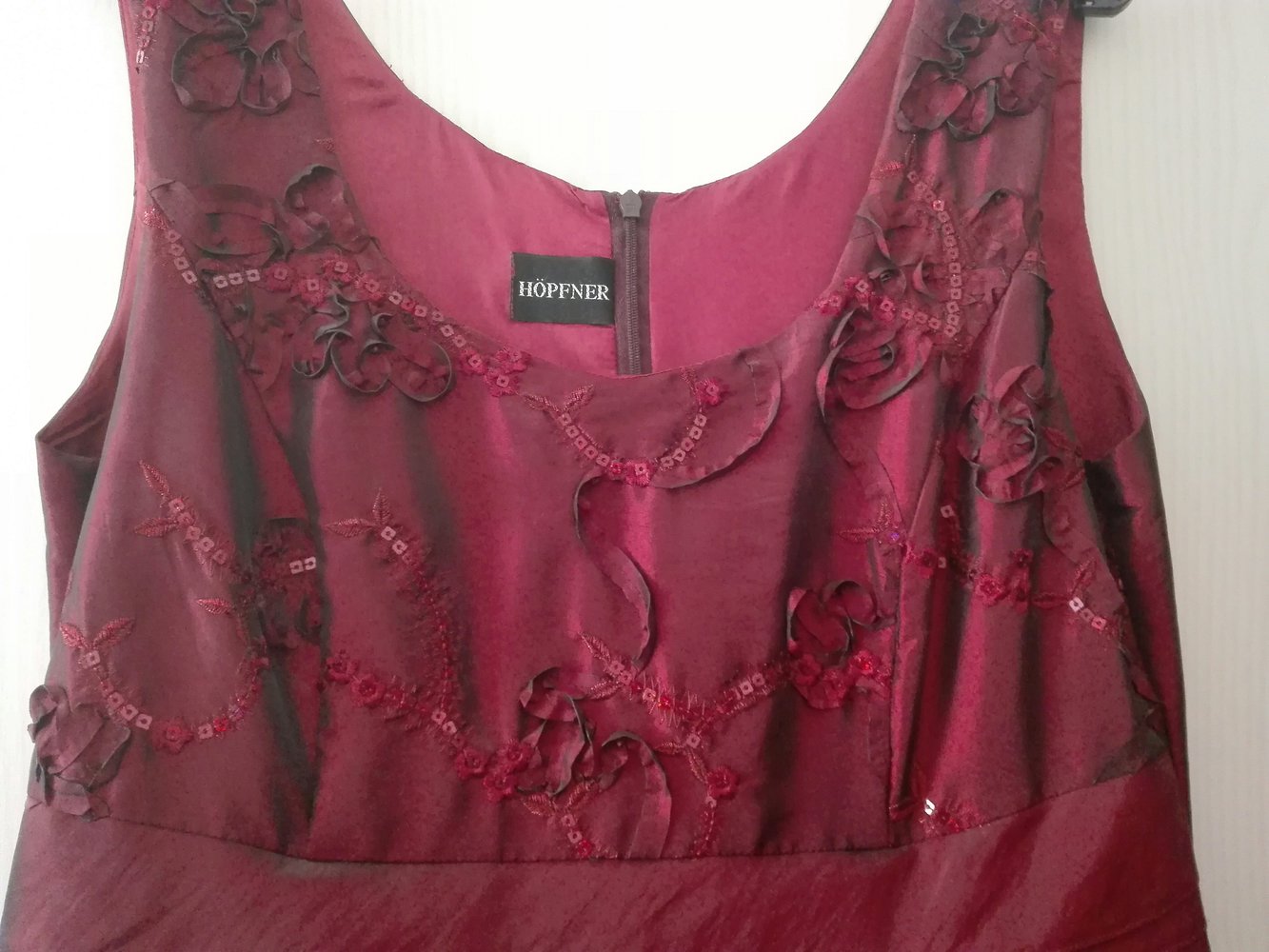 Ballkleid, Hochzeitskleid