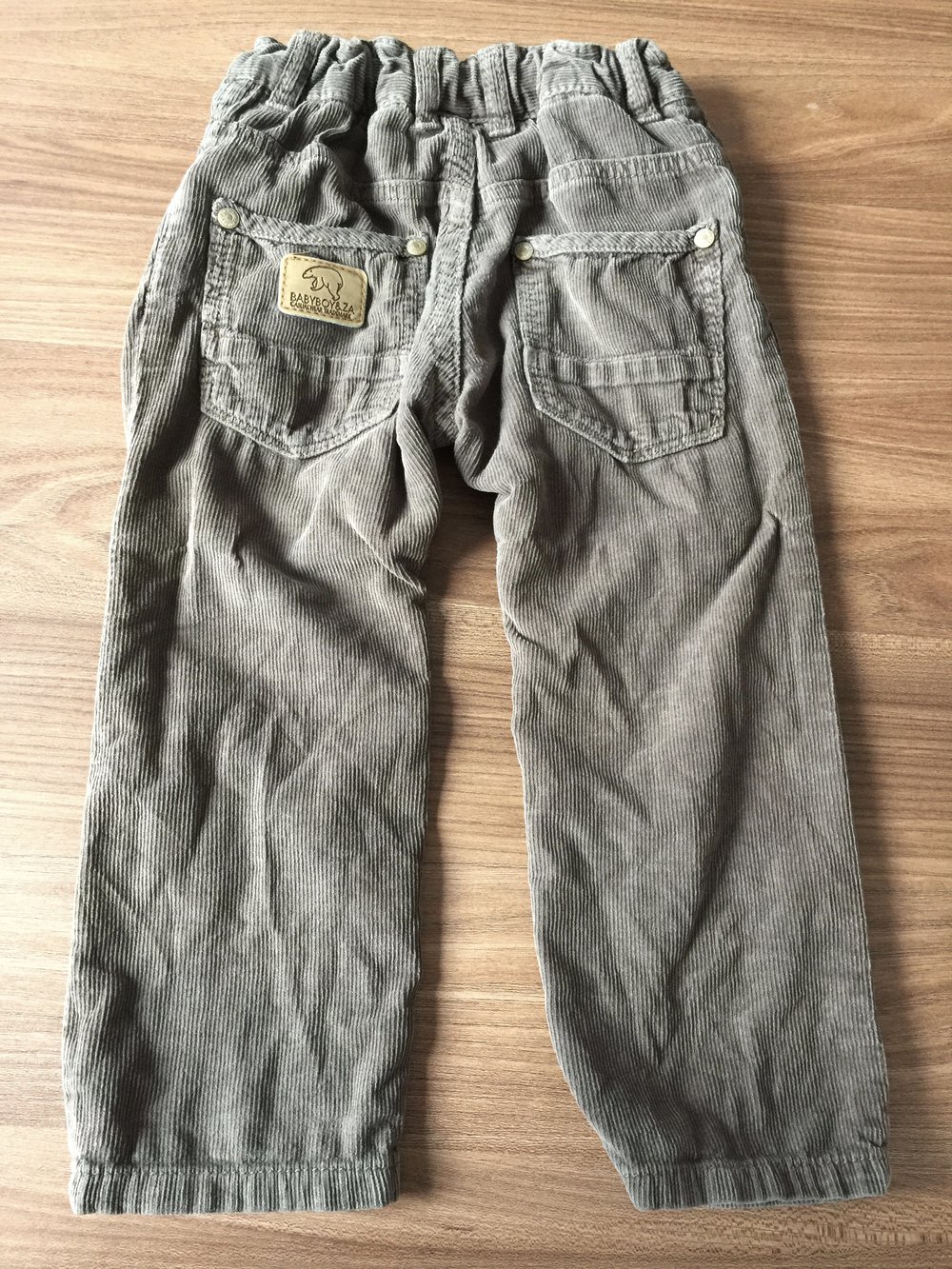 Braune Cordhose Gr. 94