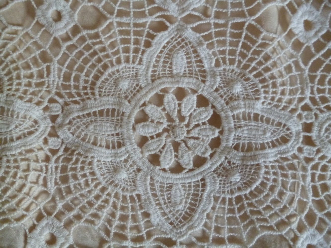 Gehäkelter Spitzenrock creme 40 von Forever21 Romance