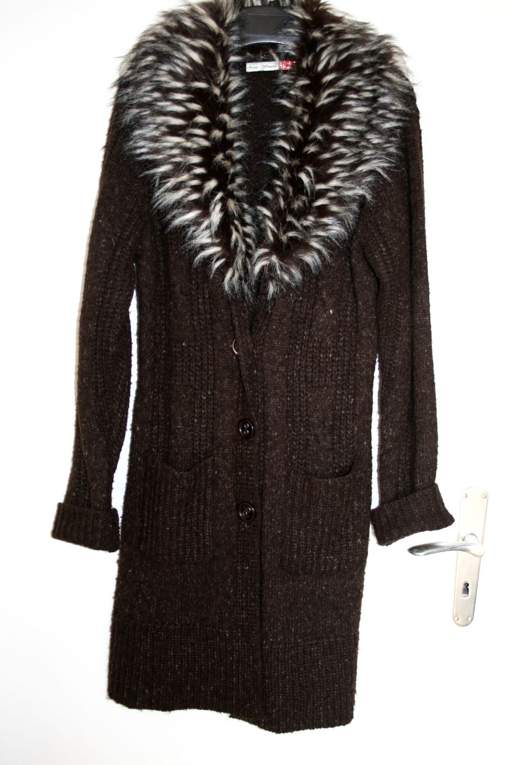 *** Super Schöne Strickjacke mit Kunstfellkragen ***