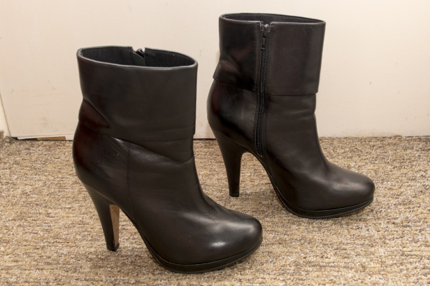 Schwarze Buffalo Stiefeletten sexy wie NEU