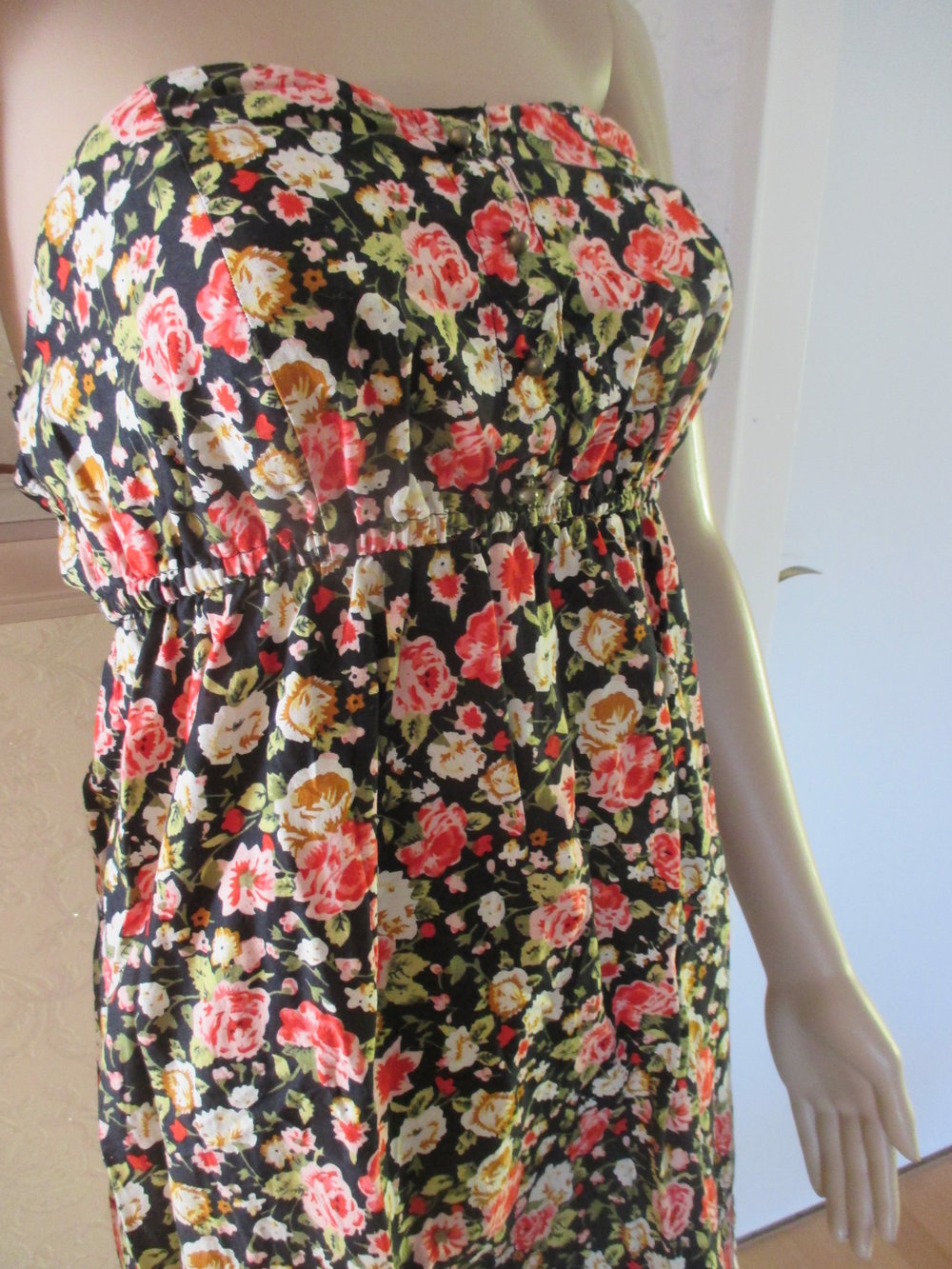 NEU * Rosen * Romantik * Blüten * Baby- Doll Look * Sommer * Bustier * Bandeau * Mini- Kleid 