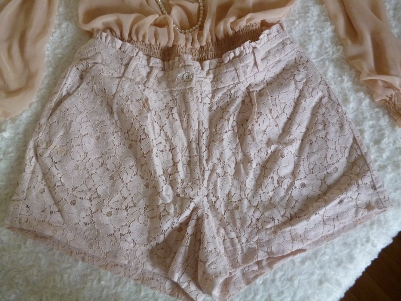 Spitzenshorts puder Conscious Collection 42