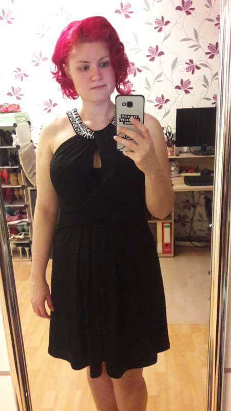 Schwarzes Abendkleid