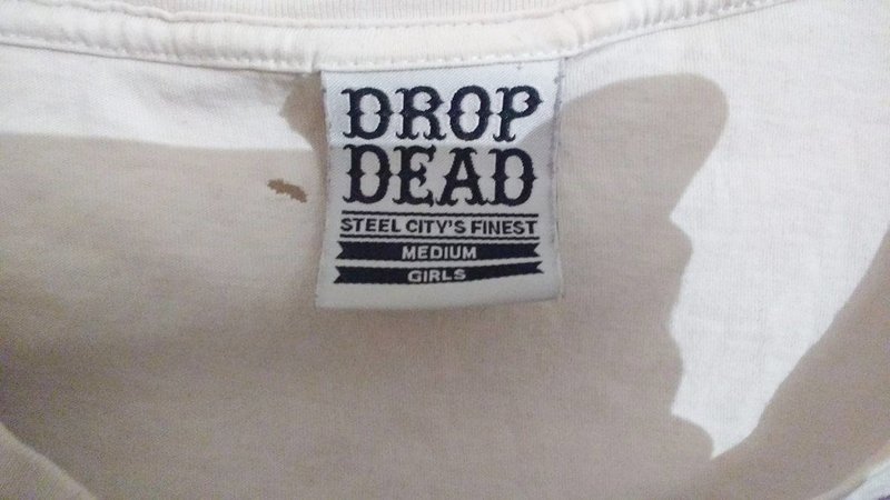 Drop Dead Shirt mit Vampir, Größe M
