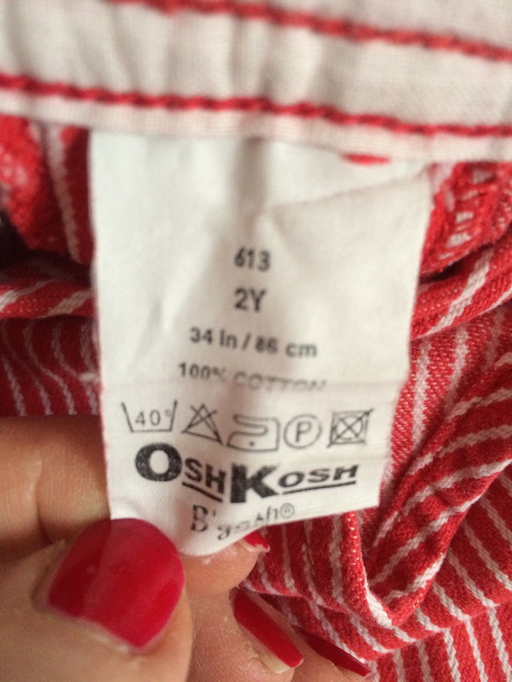 #OshKosh Latzhose Gr. 86 rot weiß 
