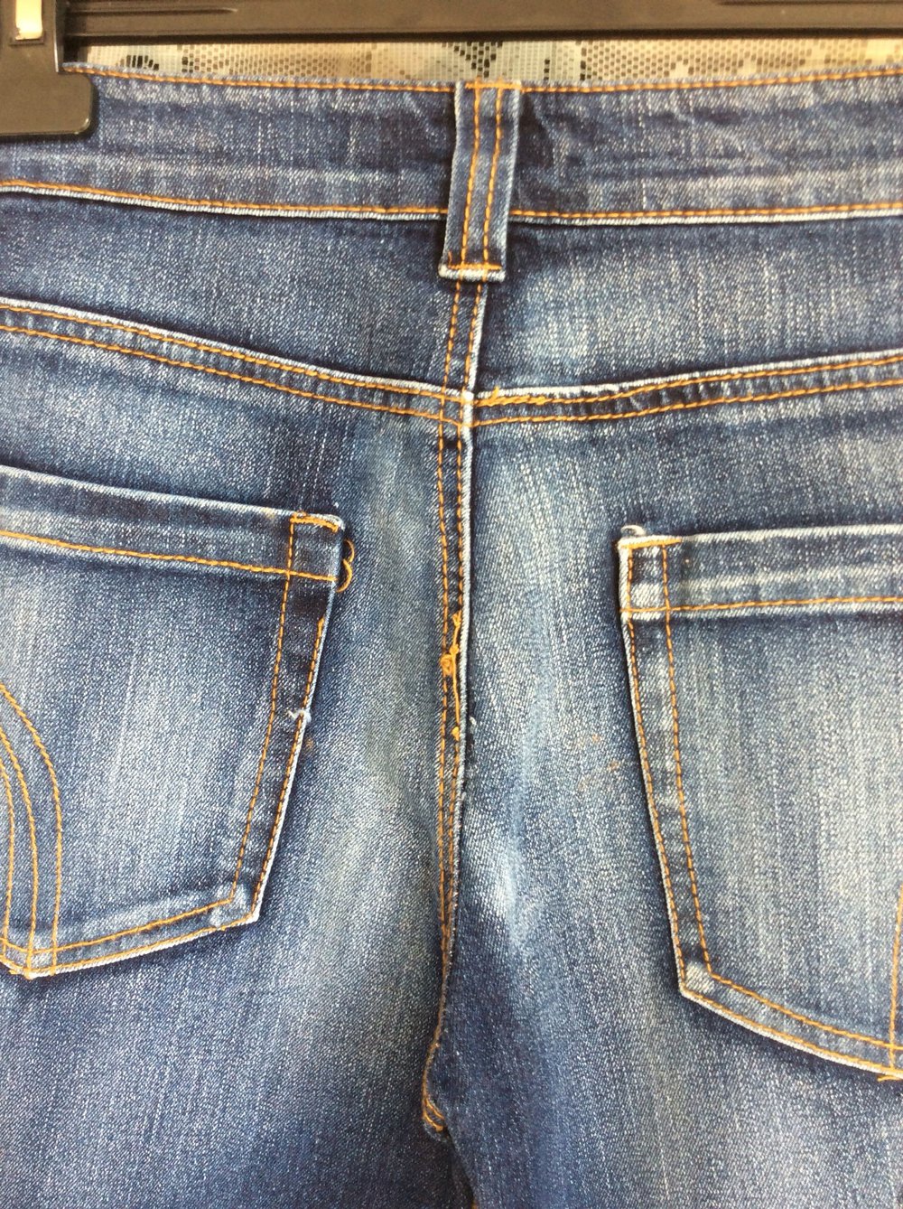 Neue ausgefallene Jeans mit Stretch,Etikett ist noch dran.