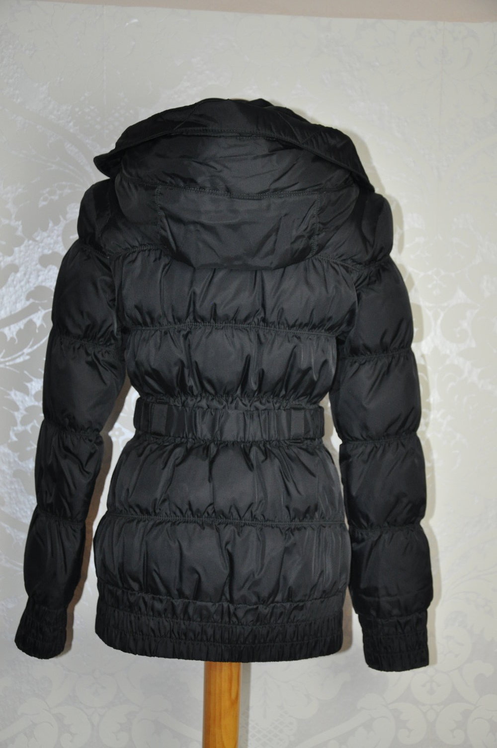Mango Daunenjacke in Schwarz