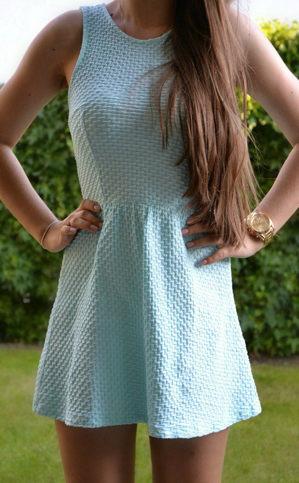 Kurzes H&M Mini Skater Kleid Sommer Skaterkleid mint pastell 34 36 XS S Reißverschluss