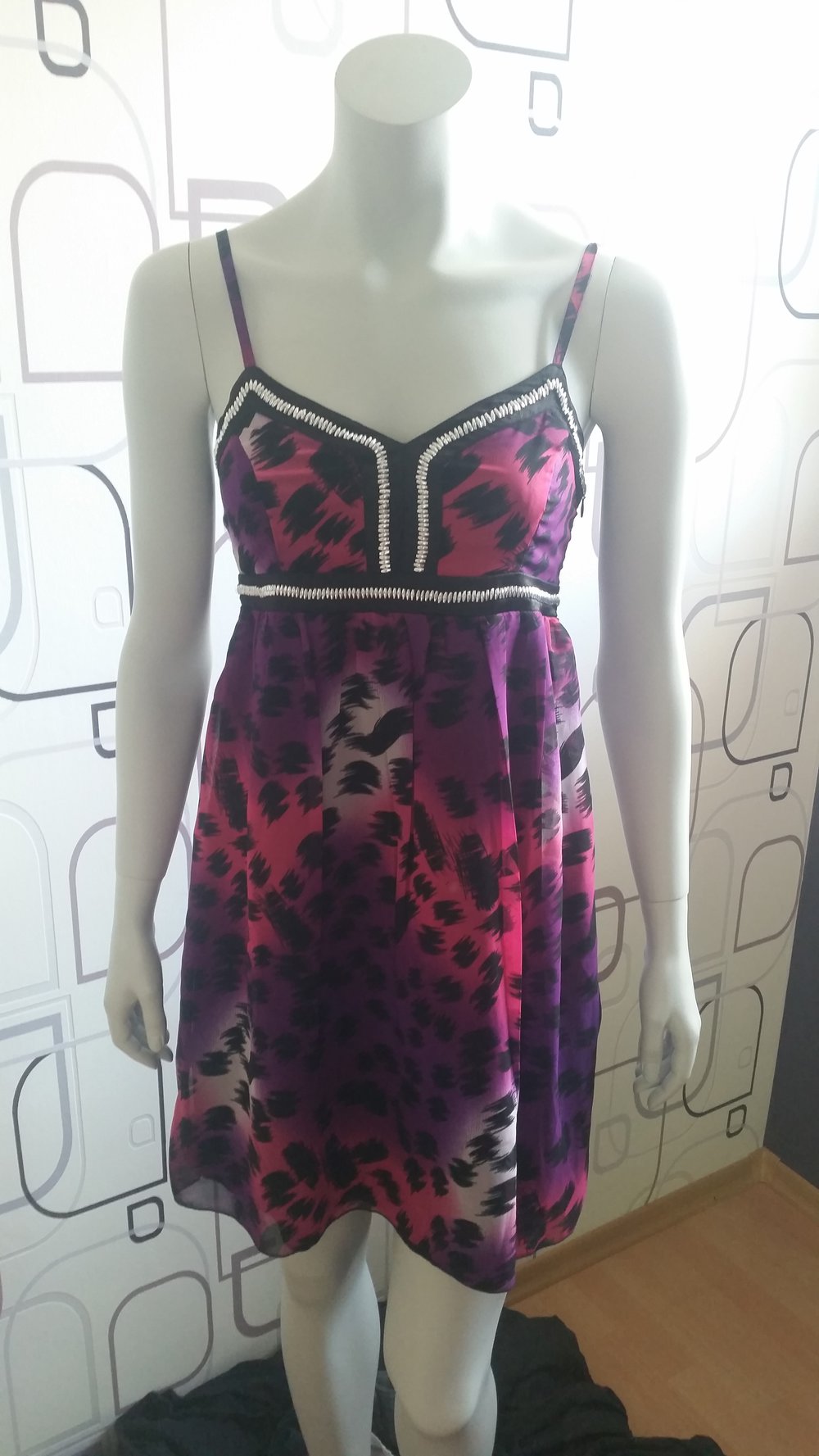 pink/lila/weißes leo Kleid