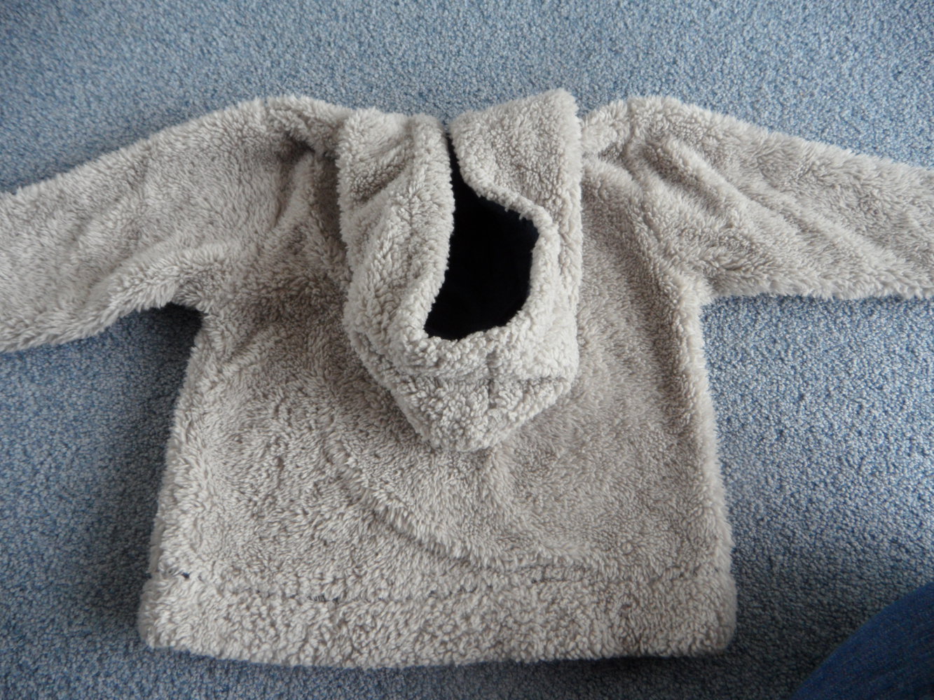 Eat Ants obersüße Teddyjacke Gr. 74/80 für Bengel ;0) 