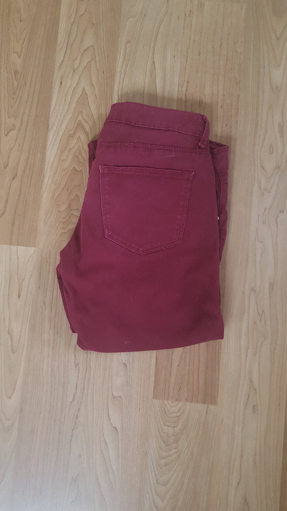 knallenge Röhrenjeans