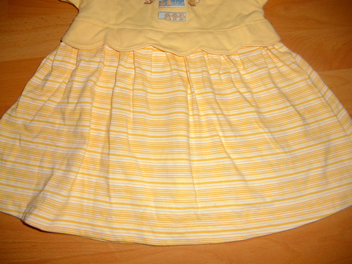 Absorba-ganz süßes Kleidchen Gr.9month ca.74-80cm