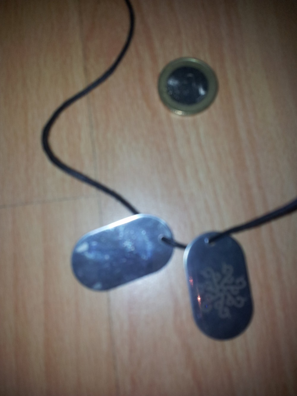  Modeschmuck Kette mit 2 Marken silber