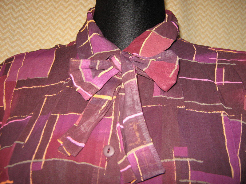 NEU* Romantik * Schluppen * Schleifen * Seiden- Gorgette * Bluse 