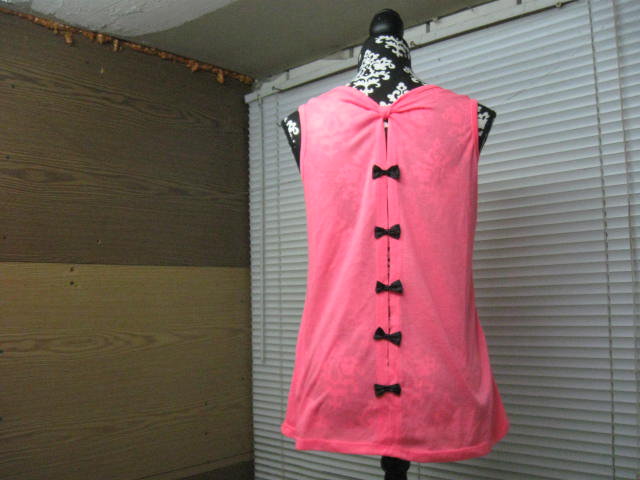 *** Verspieltes ~ Raffinierter ~ Rücken ~ Top ***