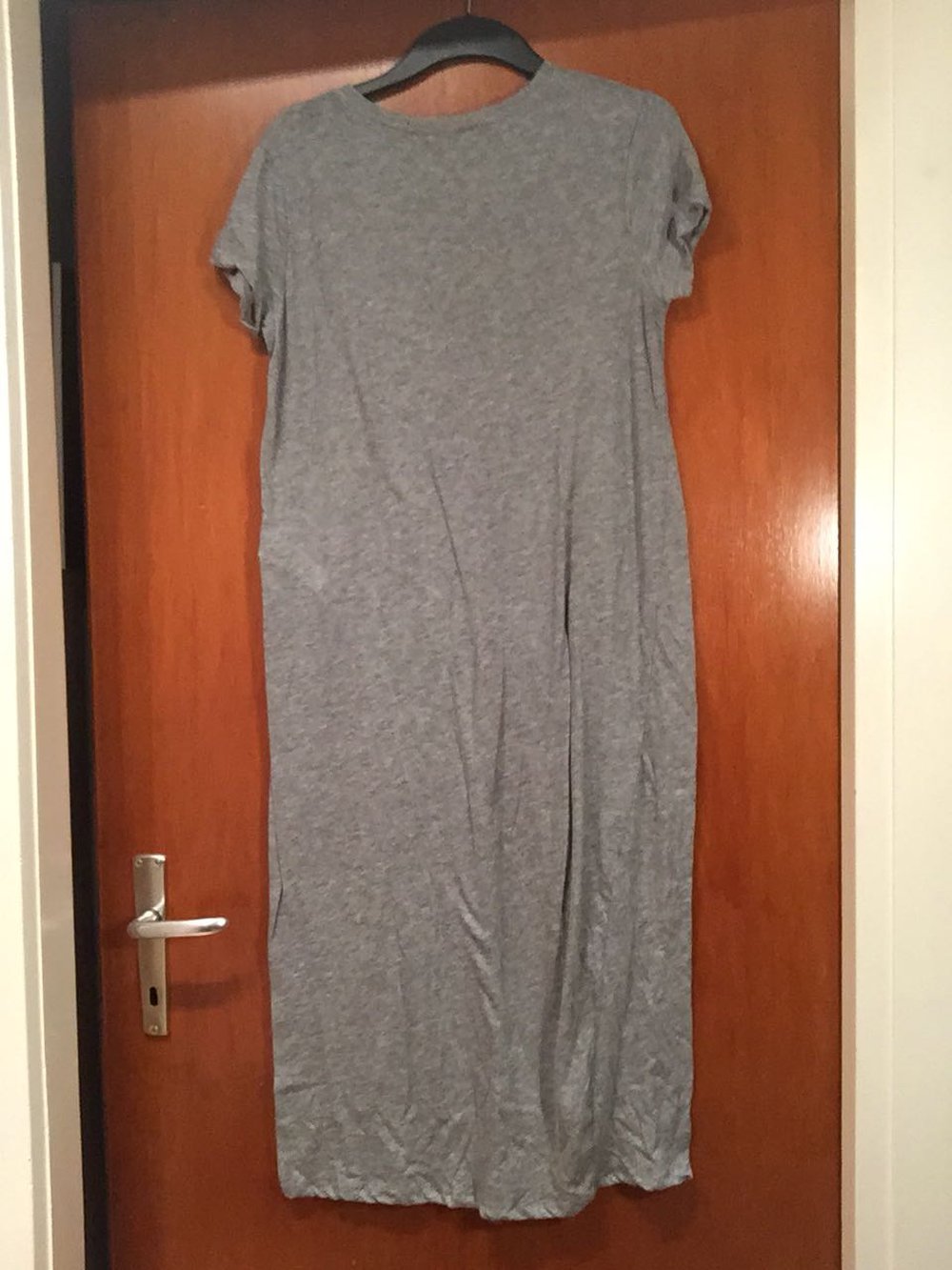 Langes Oberteil mit Schlitz NEU