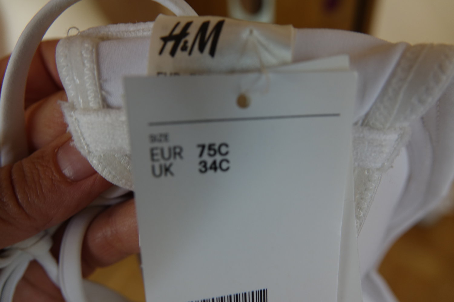 SET: Schickes Weißes Bikini SET mit goldenen Accessoires