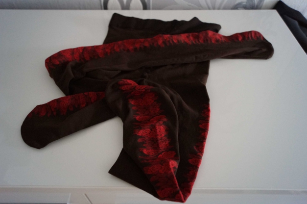 Strümpfe mit Blumen Seitenmuster S M 36 / 38 evtl. L