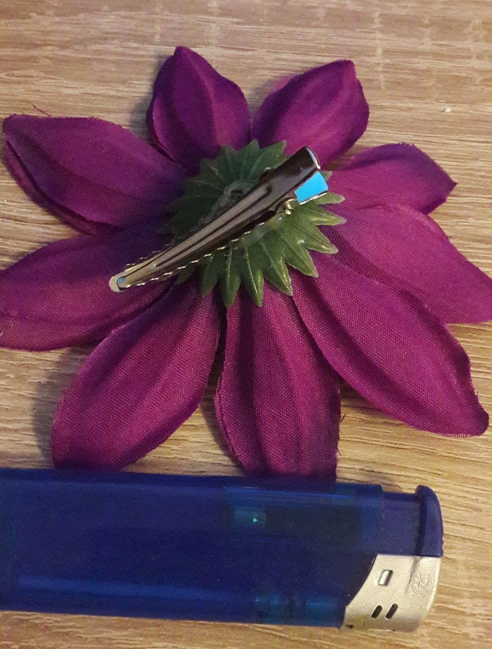 Lila Blüte Haarclip