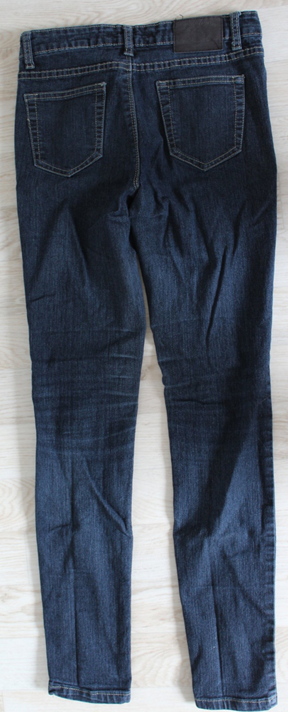 Fishbone Jeans dunkelblau Röhre 26 XS XXS